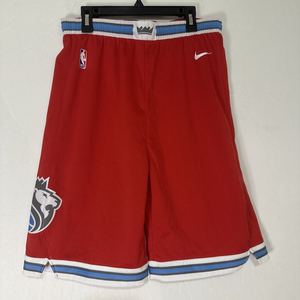 Nike Boys XL (18/20) Red Sacramento Kings 2019/20‎ City Edition Swingman Shorts